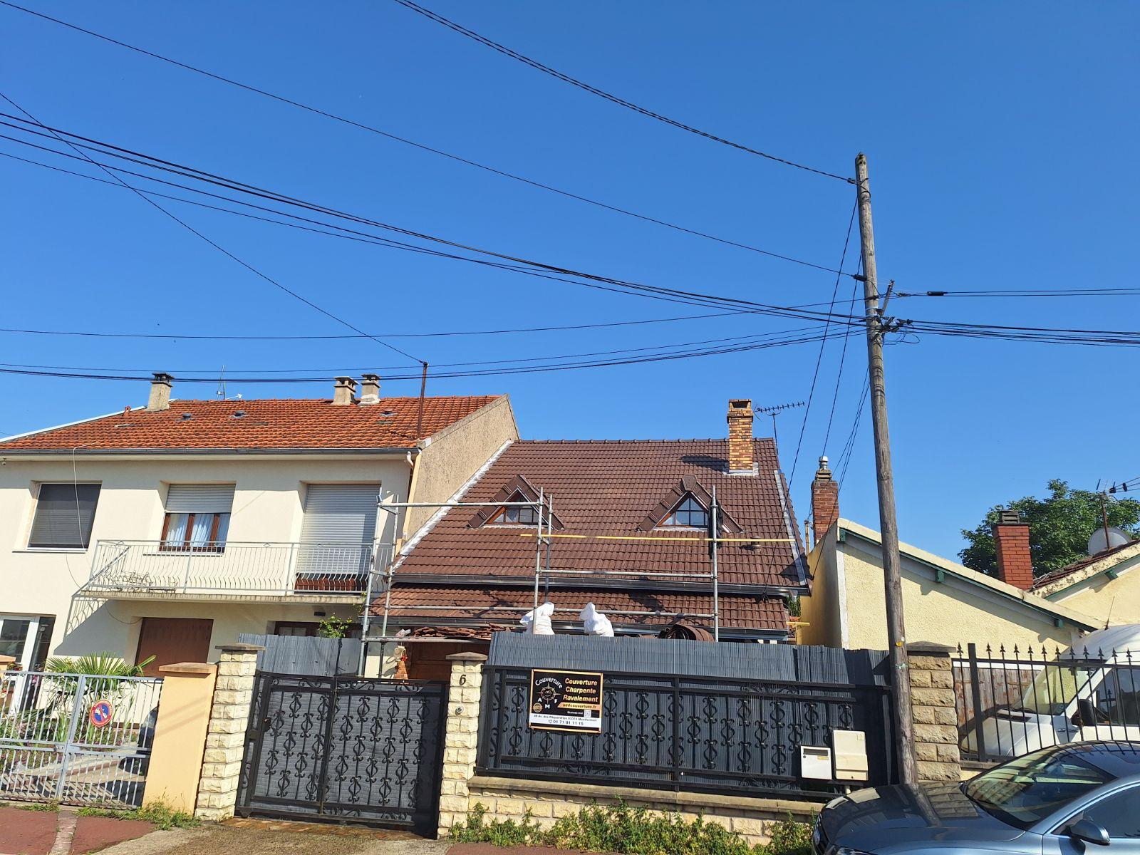 Artisan couvreur à Montfermeil (93370) - AMF Couverture en Seine-Saint-Denis (93)