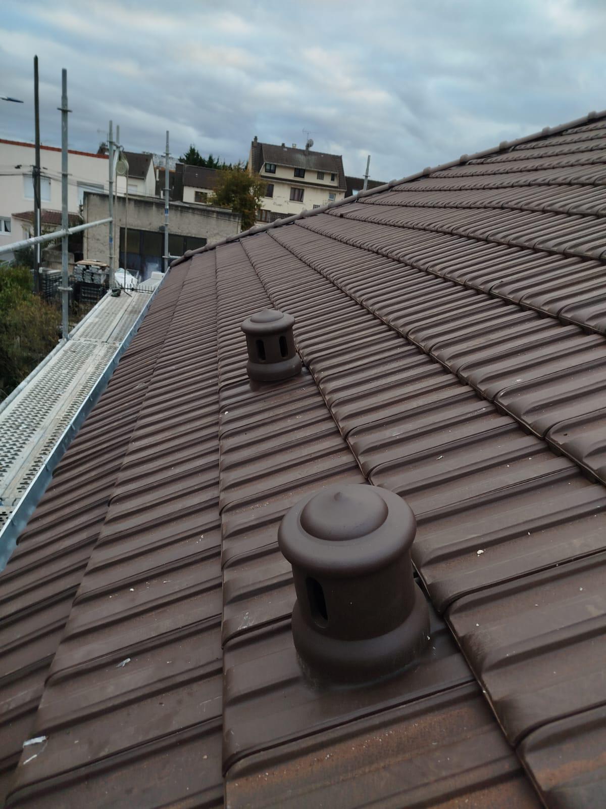 Artisan couvreur à Montfermeil (93370) - AMF Couverture en Seine-Saint-Denis (93)