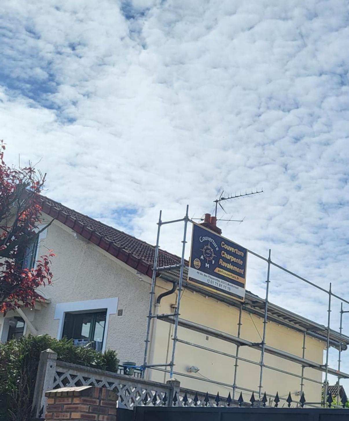 Artisan couvreur à Montfermeil (93370) - AMF Couverture en Seine-Saint-Denis (93)