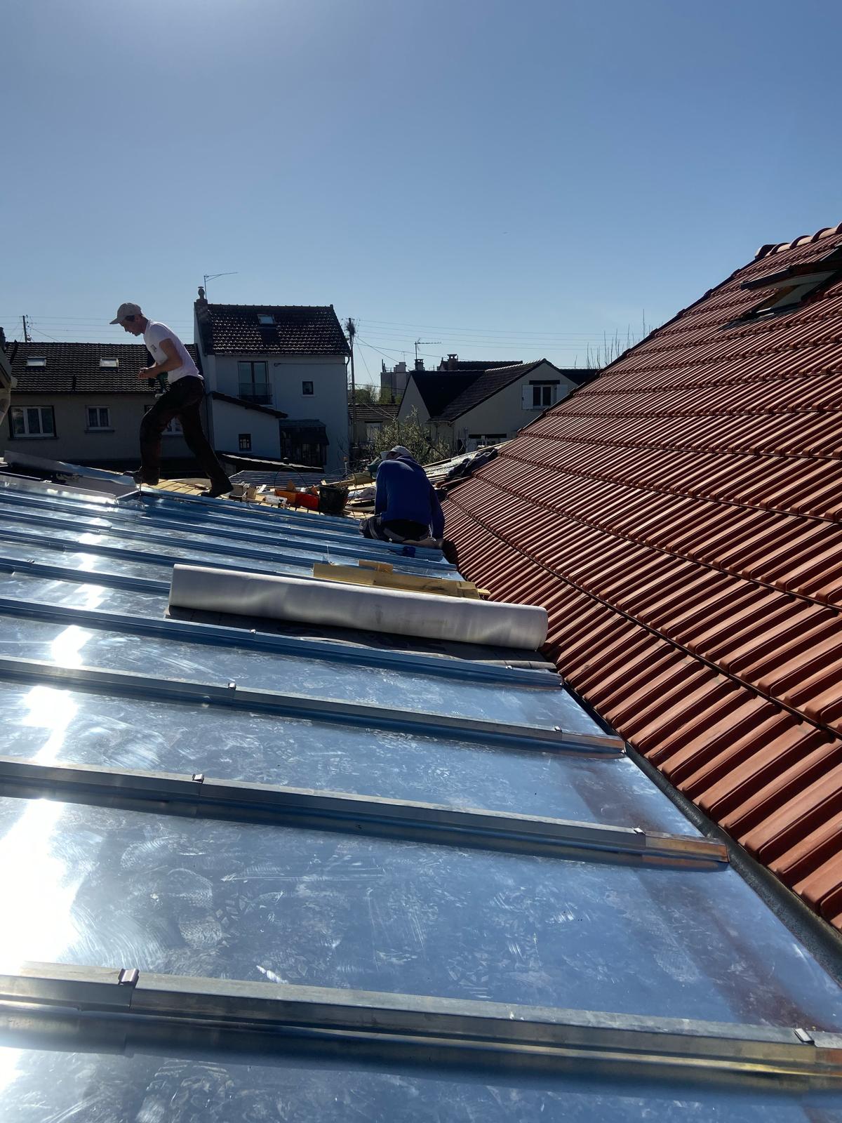 Artisan couvreur à Montfermeil (93370) - AMF Couverture en Seine-Saint-Denis (93)