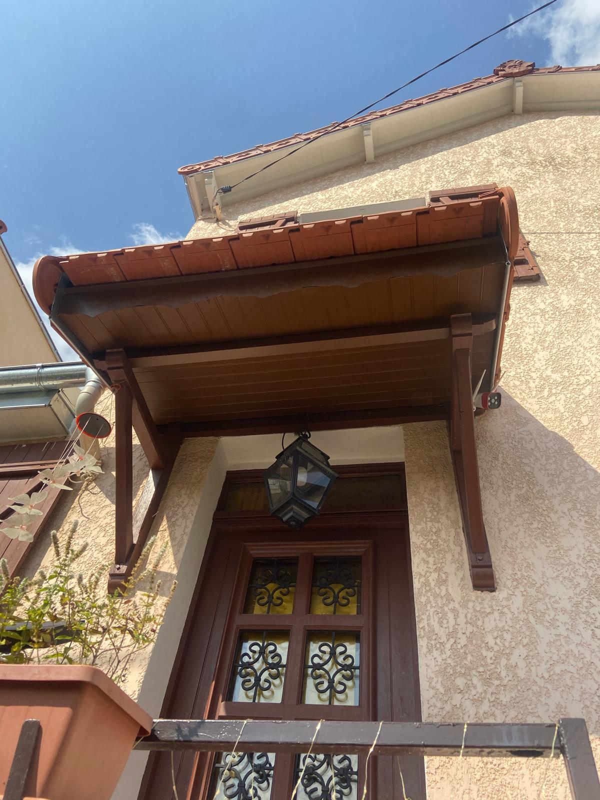 Artisan couvreur à Montfermeil (93370) - AMF Couverture en Seine-Saint-Denis (93)