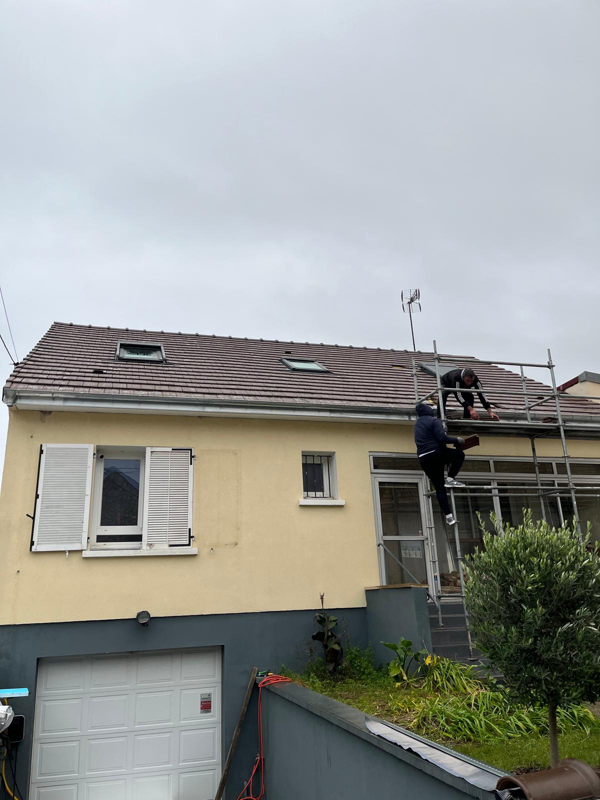 Artisan couvreur à Montfermeil (93370) - AMF Couverture en Seine-Saint-Denis (93)