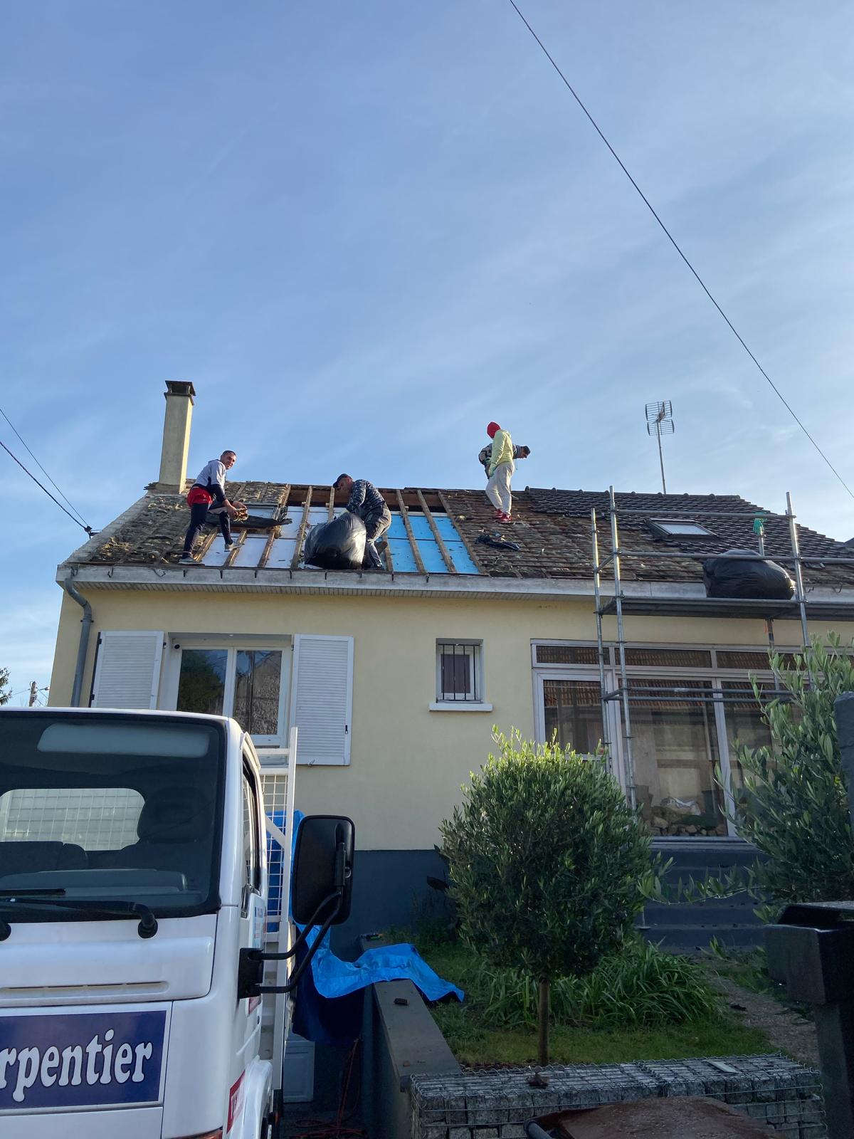 Artisan couvreur à Montfermeil (93370) - AMF Couverture en Seine-Saint-Denis (93)